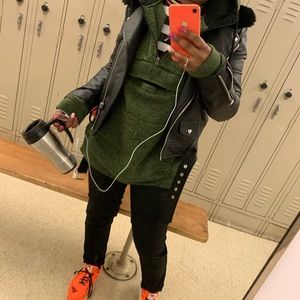 Meet your Posher, Ashley